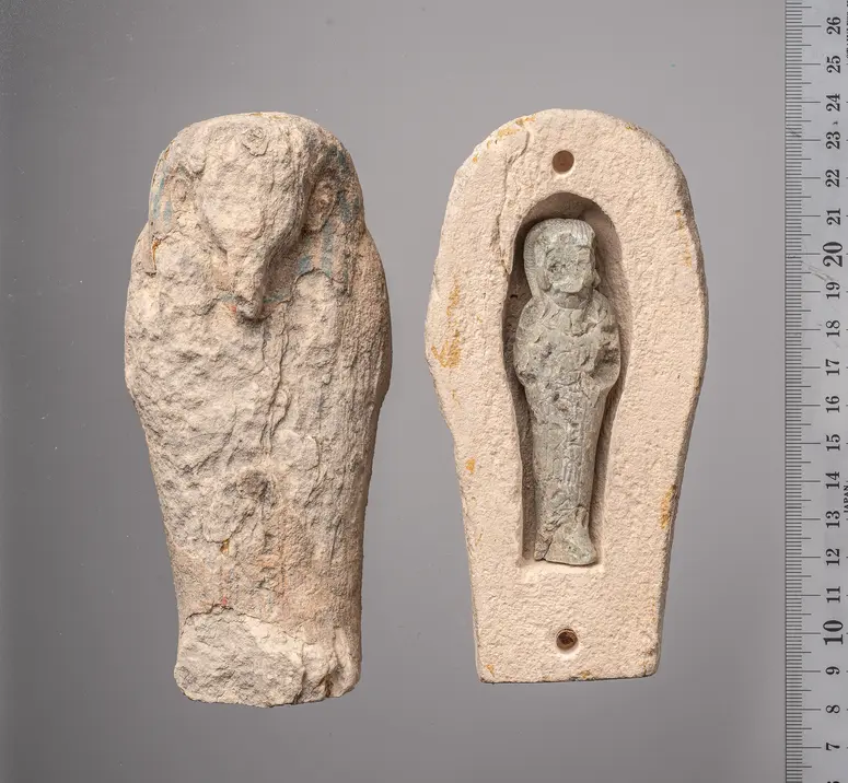 Uschebti des Ptah-mes mit Sarg