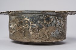 Silberskyphos (Trinkschale) mit Reliefdekor