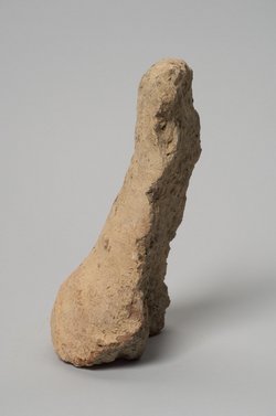 Fragmentierter Grabkegel des Djed-her