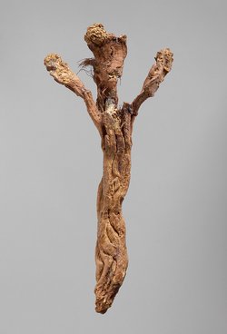 Alraune, Kruzifix