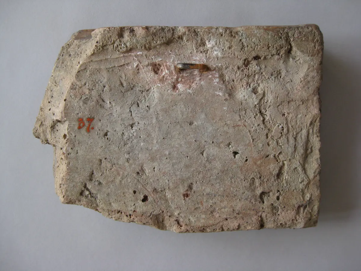 Fragment einer Sima: Nereide auf Seepferd