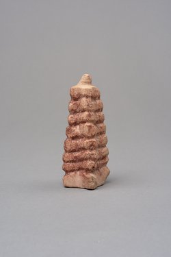 Backofen einer Dienerfigur