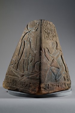 Pyramidion of Meri-imen Ra-mesu 