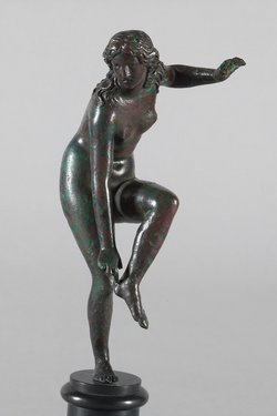Sandalenlösende Venus