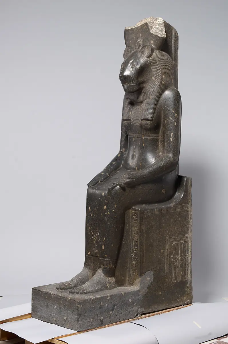Seated statue of the goddess Sakhmet