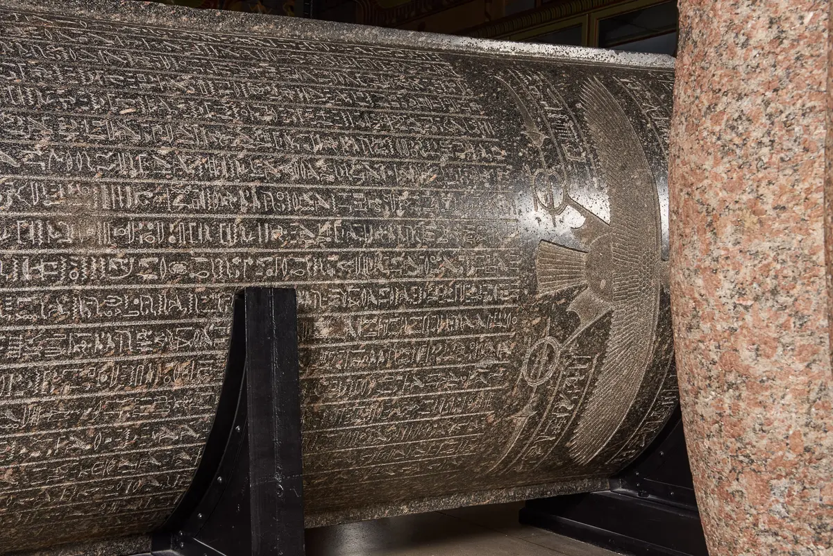 Sarkophag des Priesters Nes-schu-tefnut
