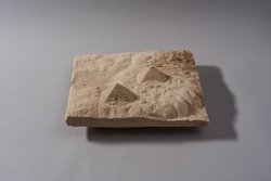 Modell des Giza-Plateaus mit Pyramiden