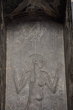 Sarkophag des Priesters Nes-schu-tefnut