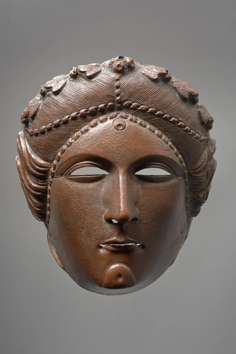 Weibliche Gesichtsmaske