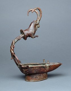 Lampe mit Steinbockprotom