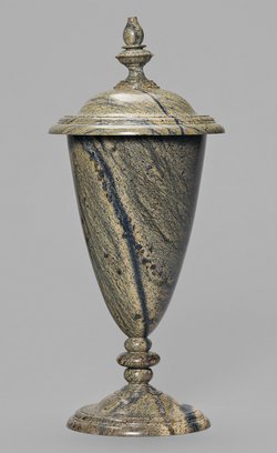 Deckelpokal