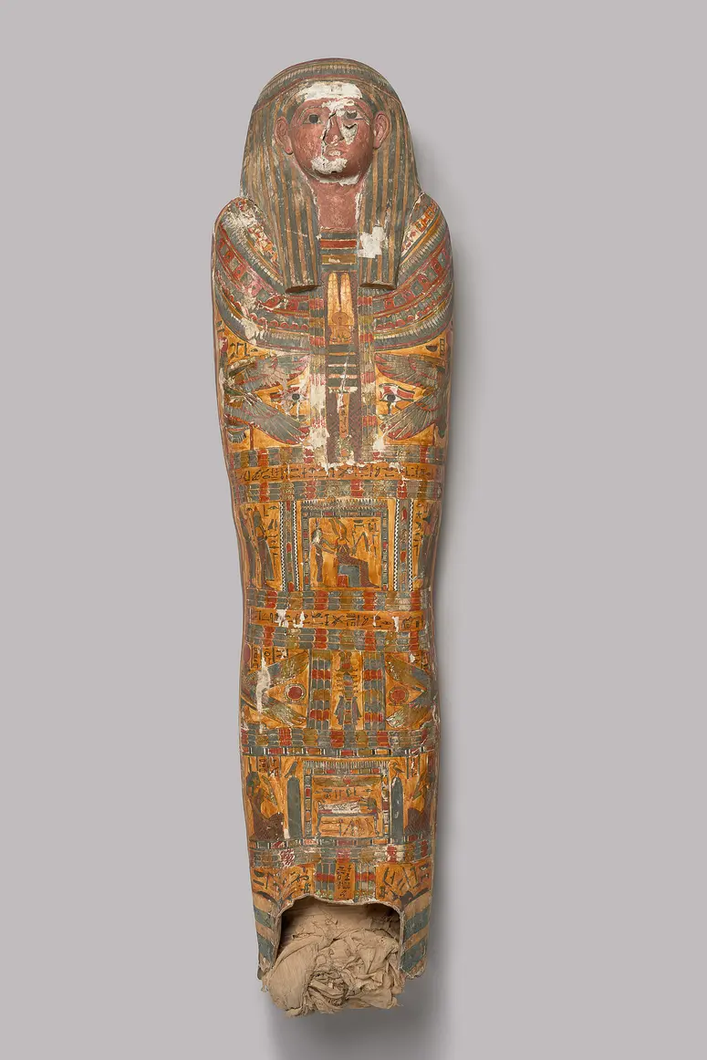 Mumie des Pa-cher-en-chons in Kartonagehülle