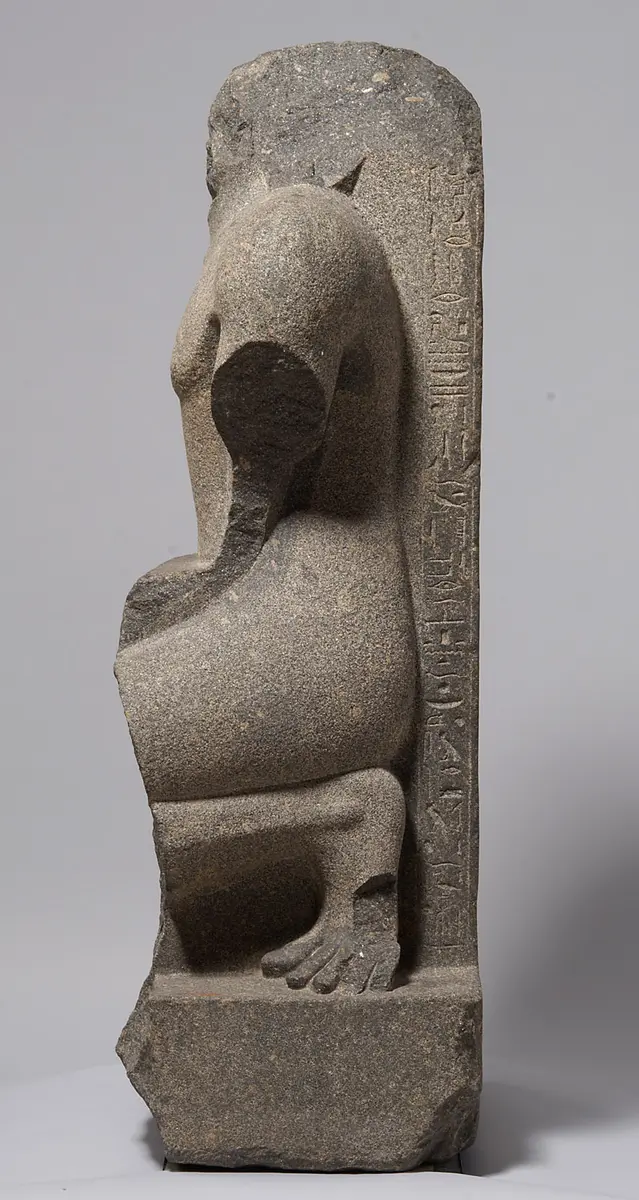 Fragmentierte Statue des Cha-em-waset