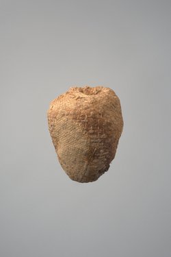 Leinenwicklung in Form eines menschlichen Herzens