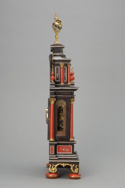 Tischuhr
