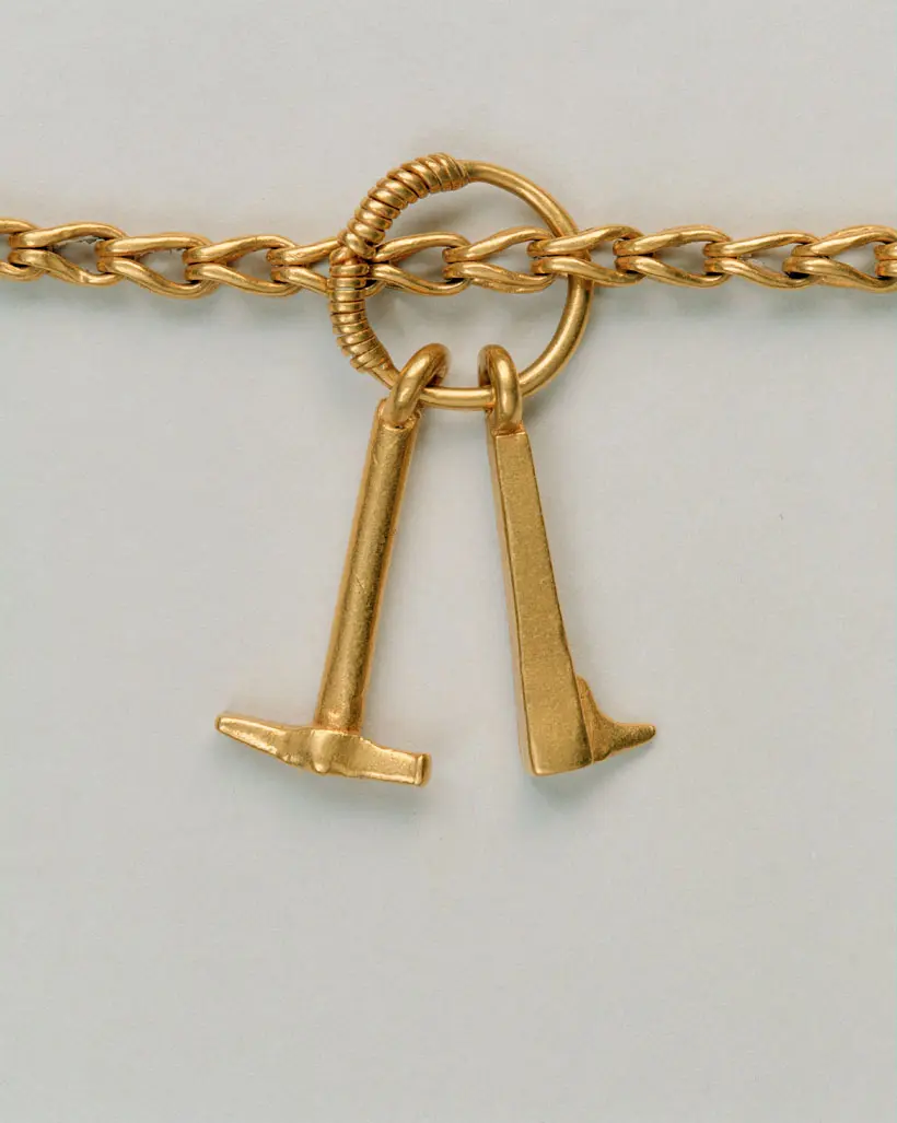 Goldkette mit 52 Anhängern