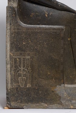 Seated statue of the goddess Sakhmet