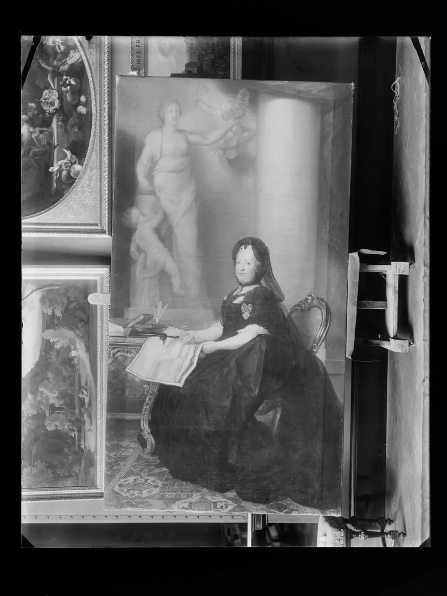Kaiserin Maria Theresia (1717-1780) mit der Statue des Friedens