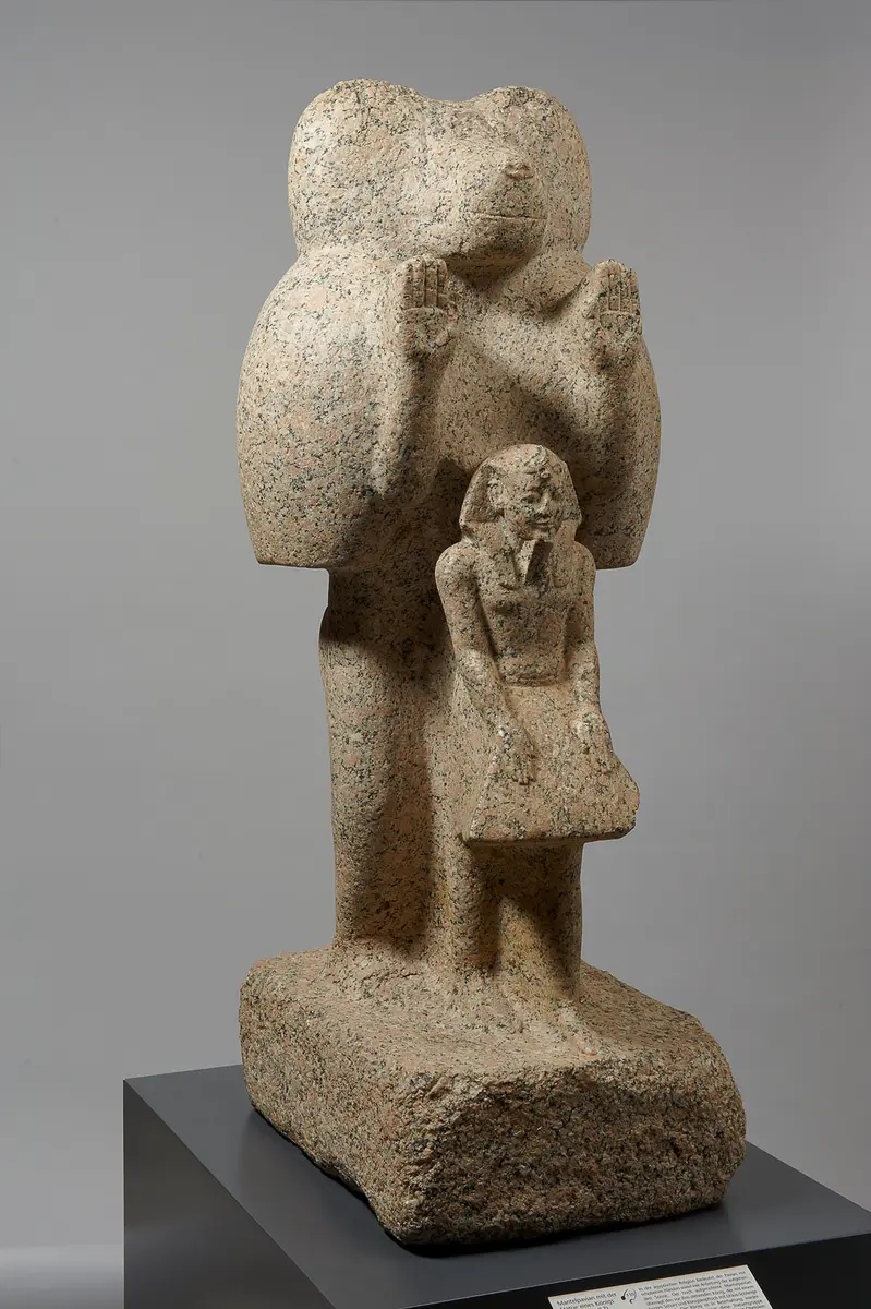 Mantelpavian mit König