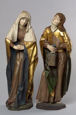 Flügelaltar und hll. Maria und Johannes