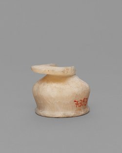 Kohl-Töpfchen mit Schminkstift