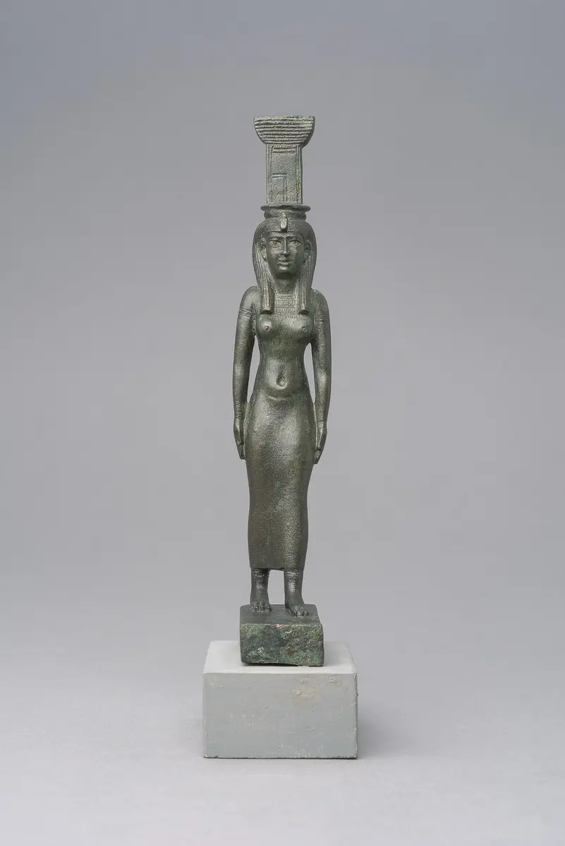 Göttin Nephthys, schreitend