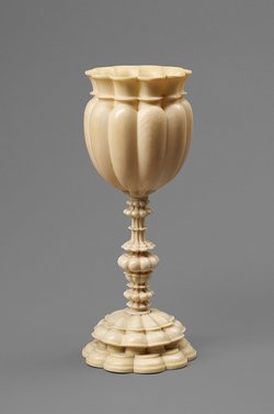 Deckelpokal