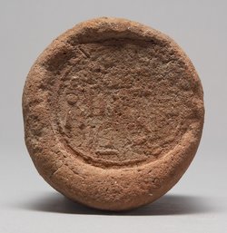 Fragmentierter Grabkegel des Denereg