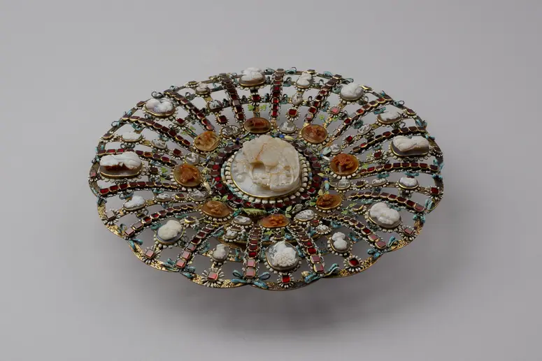 Ornamental Tazza