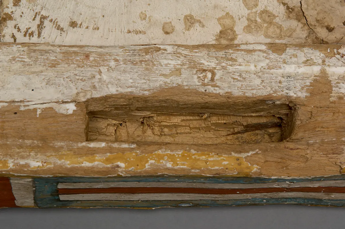 Schmalwand des Haussarges der Pai-es-tjau-em-aui-anu