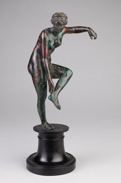 Sandalenlösende Venus
