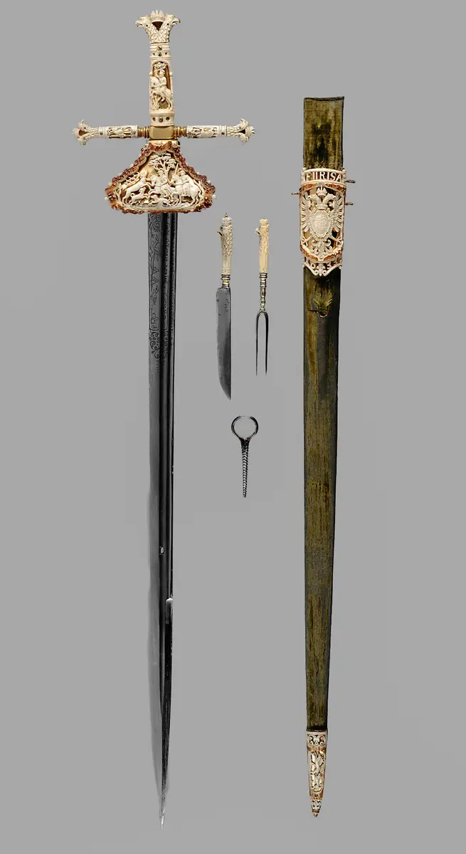 Hirschfänger mit Scheide und Jagdbesteck (Messer, Gabel, Korkenzieher)