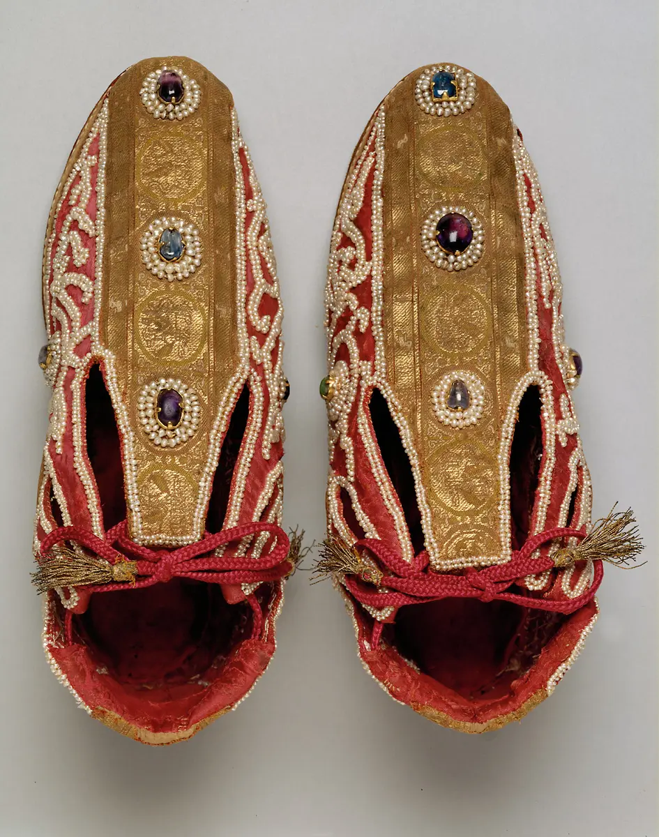 Die Schuhe (Sandalia)