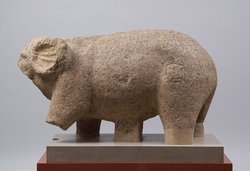 Statue of an elephant