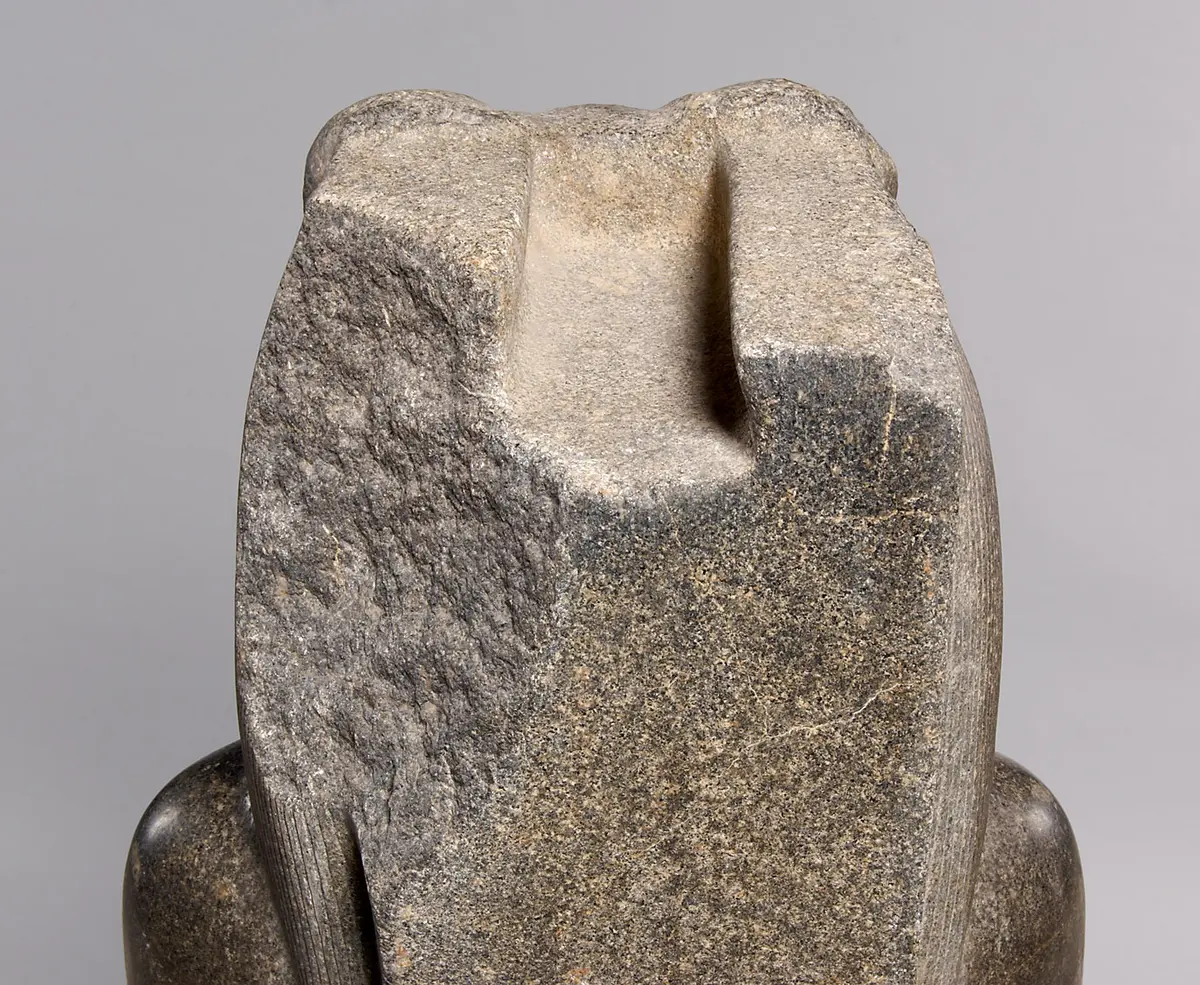 Sitzstatue der Göttin Sachmet