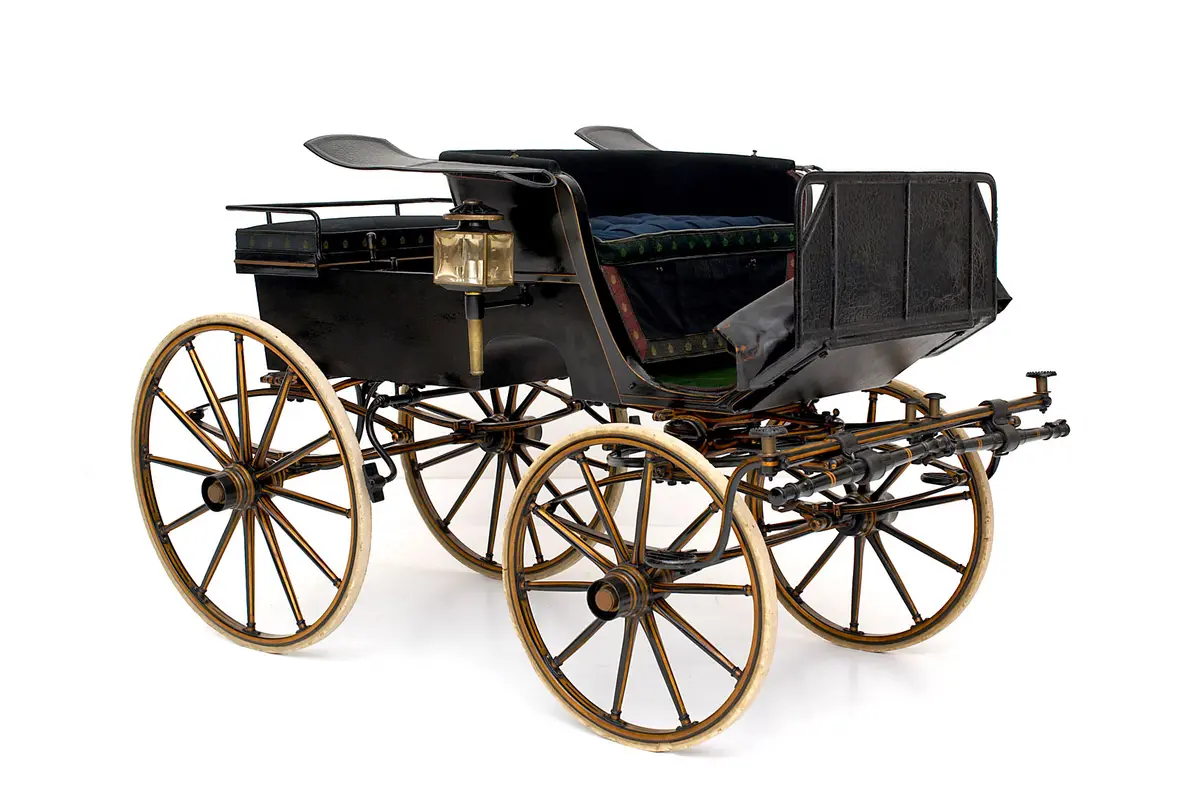 Gummibereiftes Leib-Kutschier-Phaeton