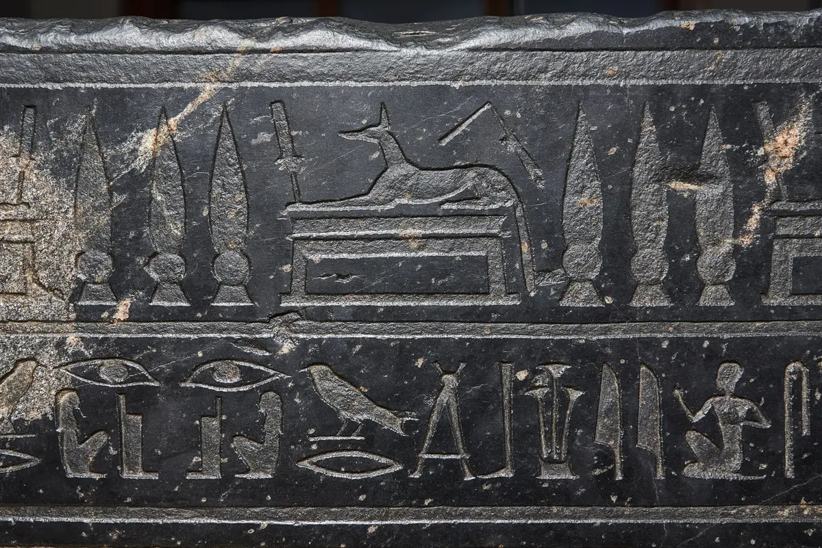 Sarkophag des Priesters Nes-schu-tefnut