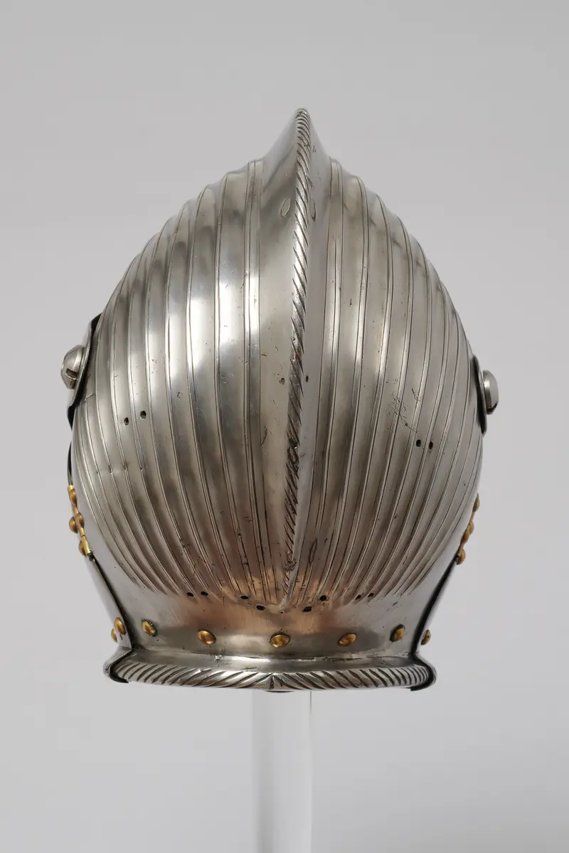 Geschlossener Helm zu einem Riefelharnisch, Riefelküriss