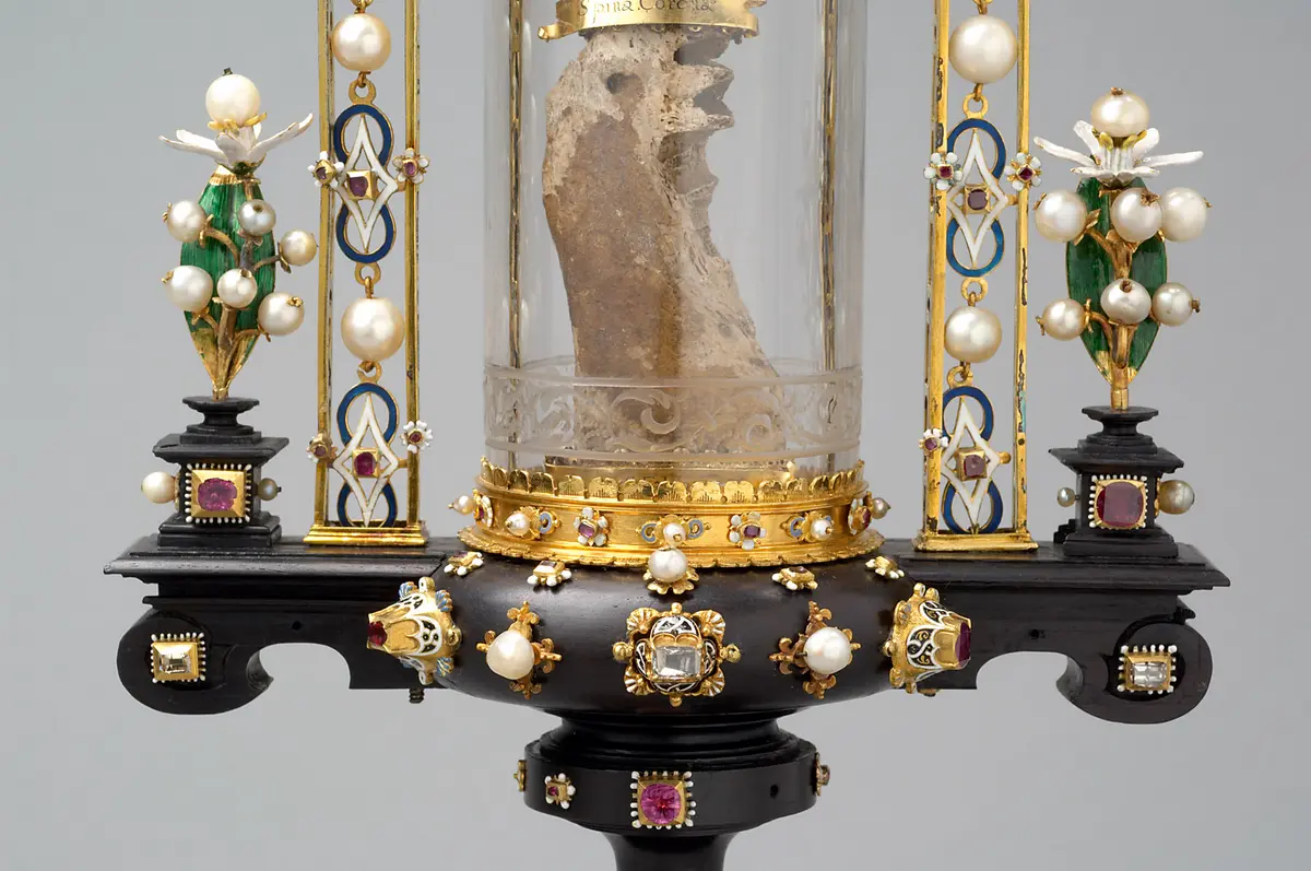 Ostensorium mit einem Dorn der Dornenkrone Christi
