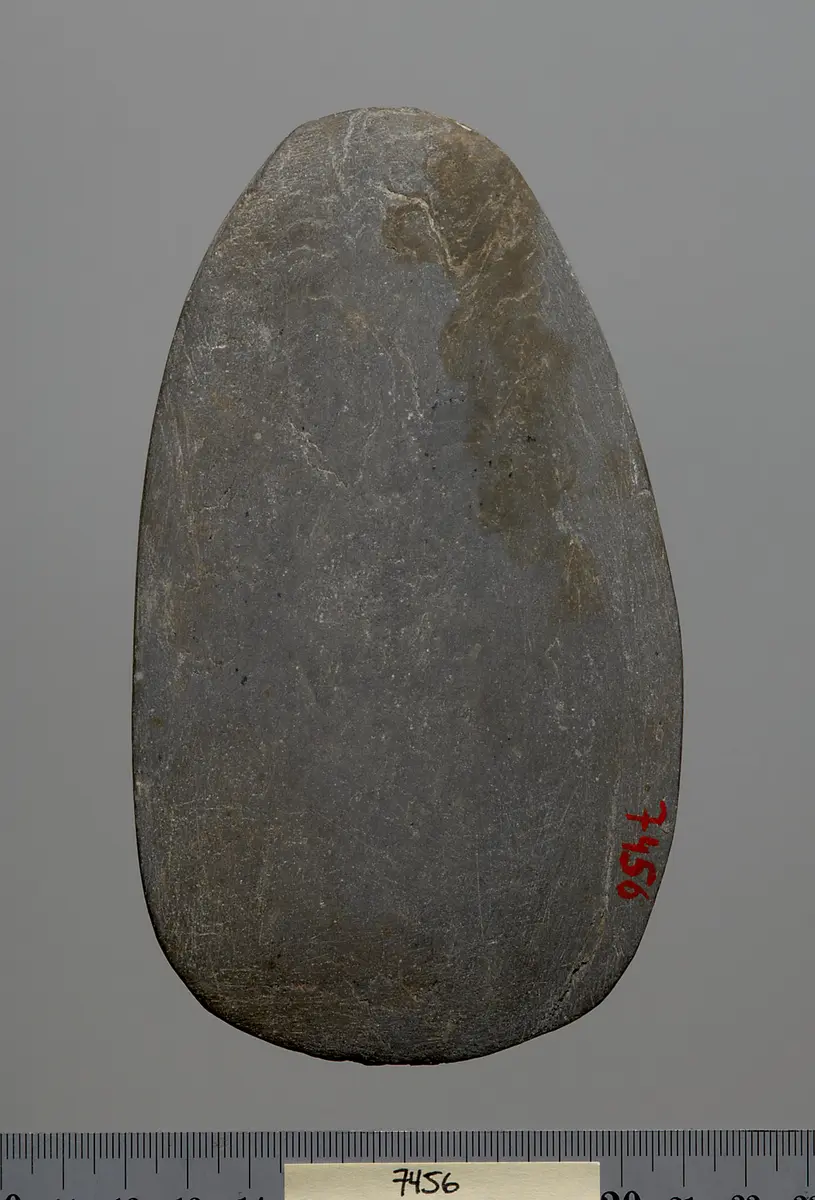 Ovale Schminkpalette mit Verreiber