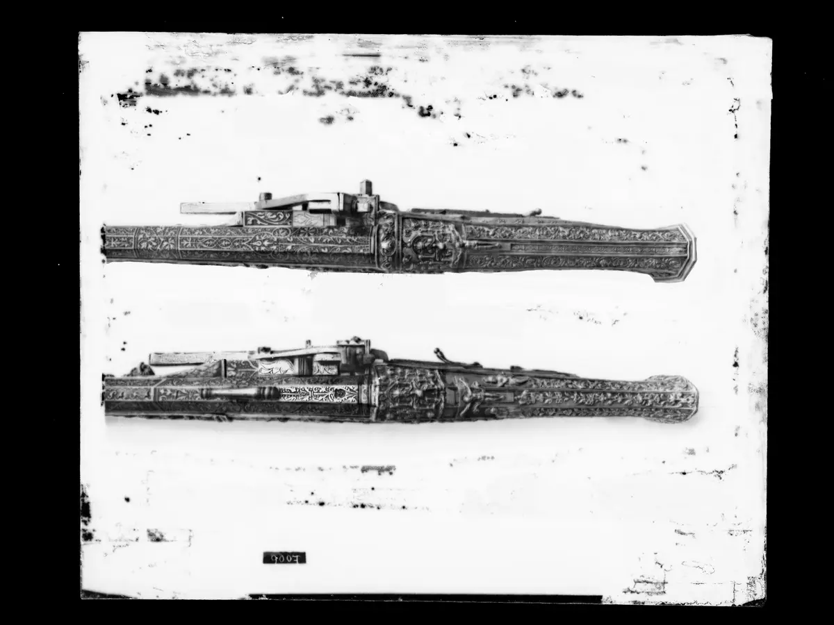 Langes Faustrohr mit Radschloss; Fäustling (Puffer)