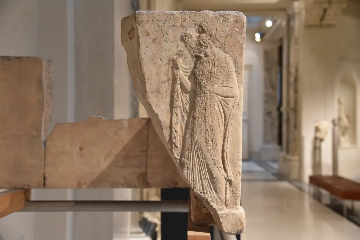 Archaistisches Relief für Kaiser Augustus