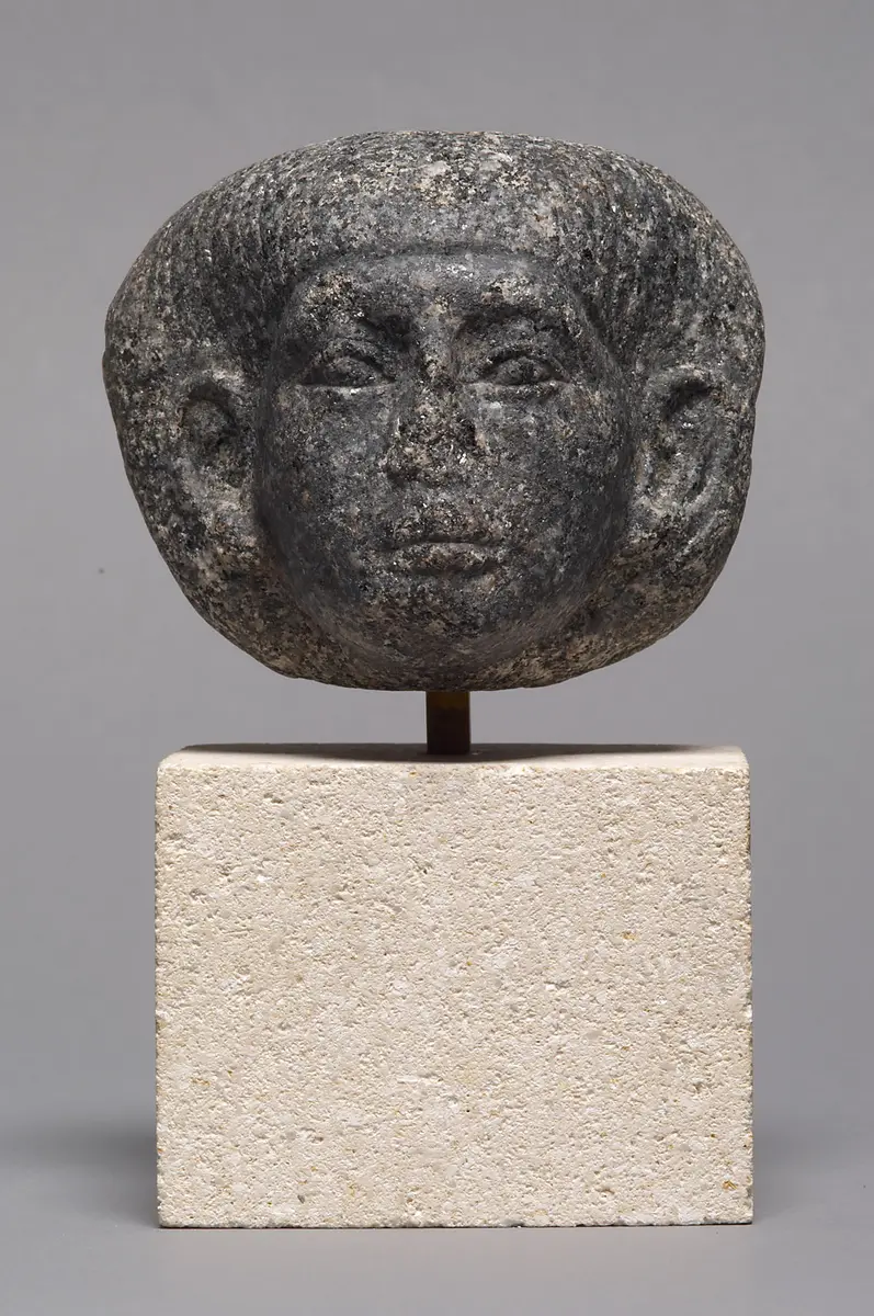 Statuenkopf eines Mannes