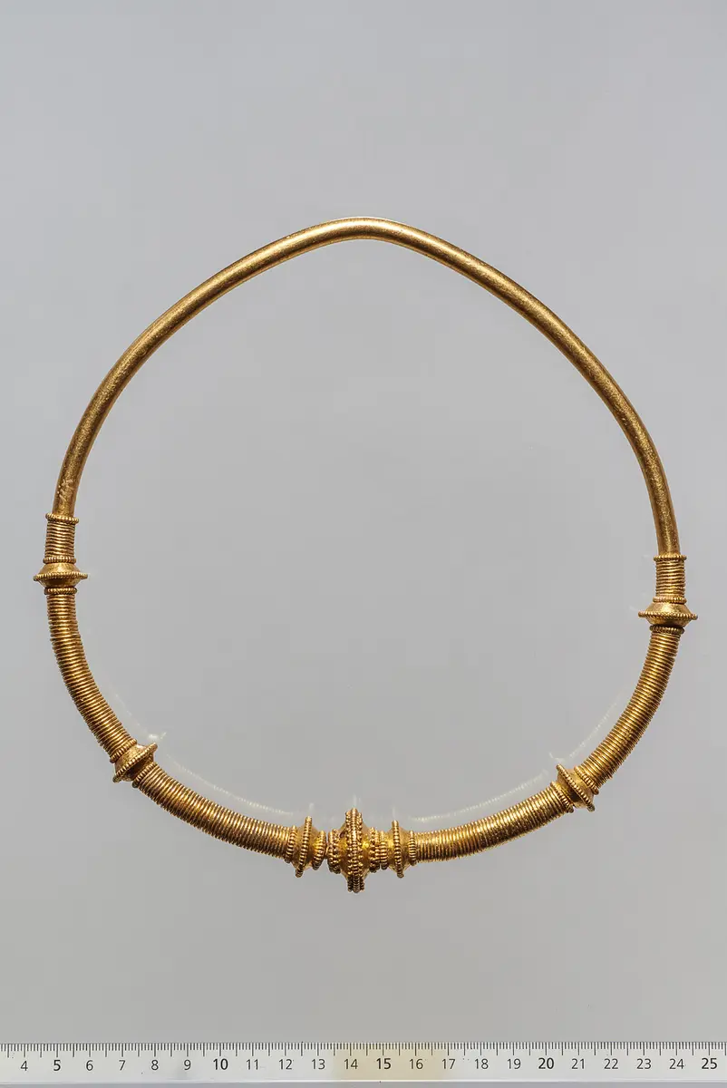 Halsring