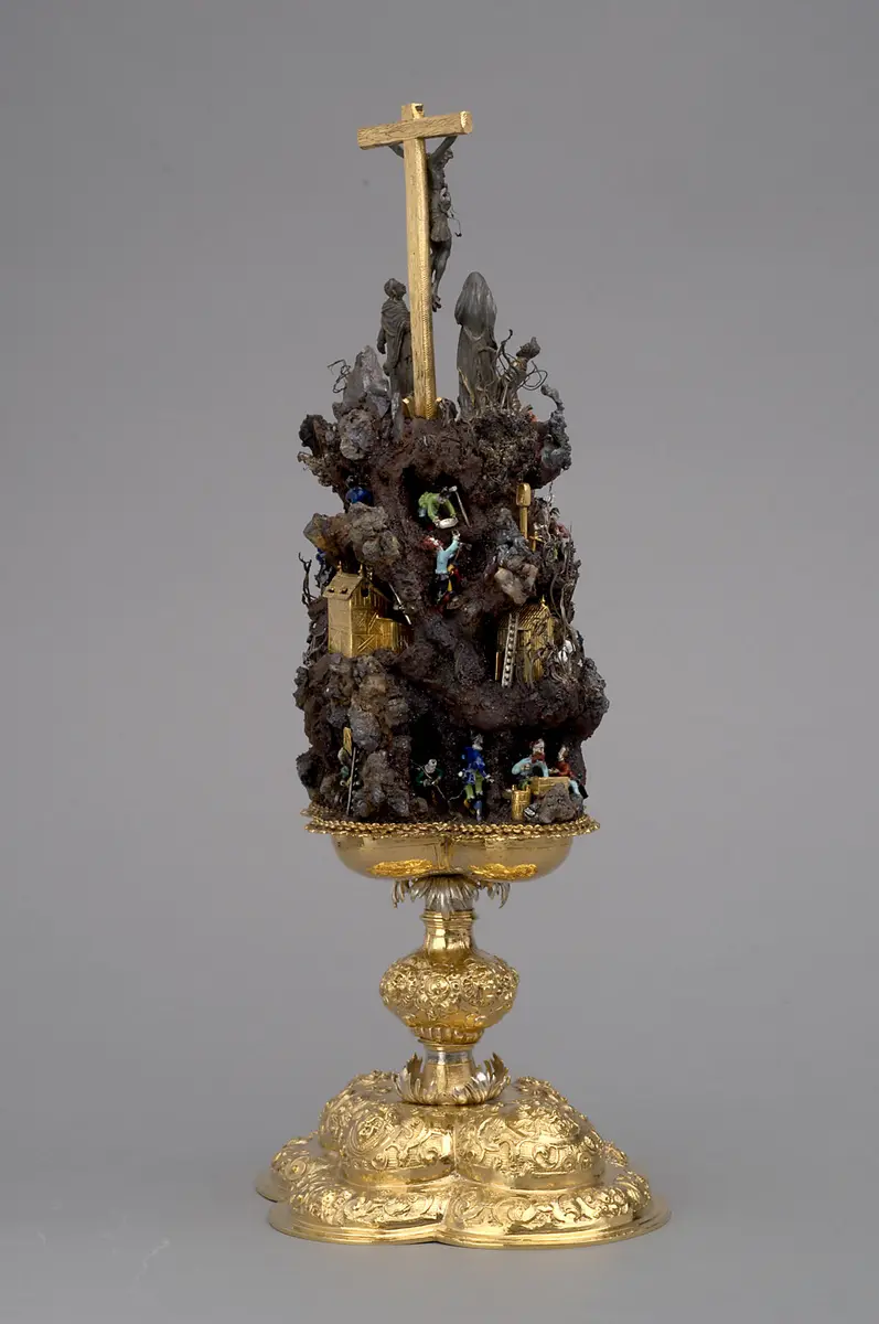 Handstein mit Bergwerk und Kreuzigung Christi