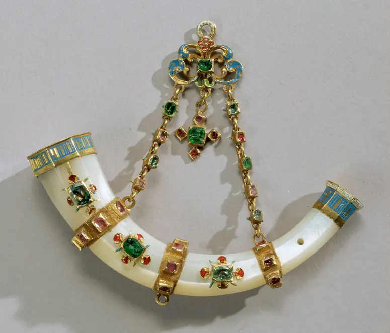 Pendant in the Form of a Hunting Horn
