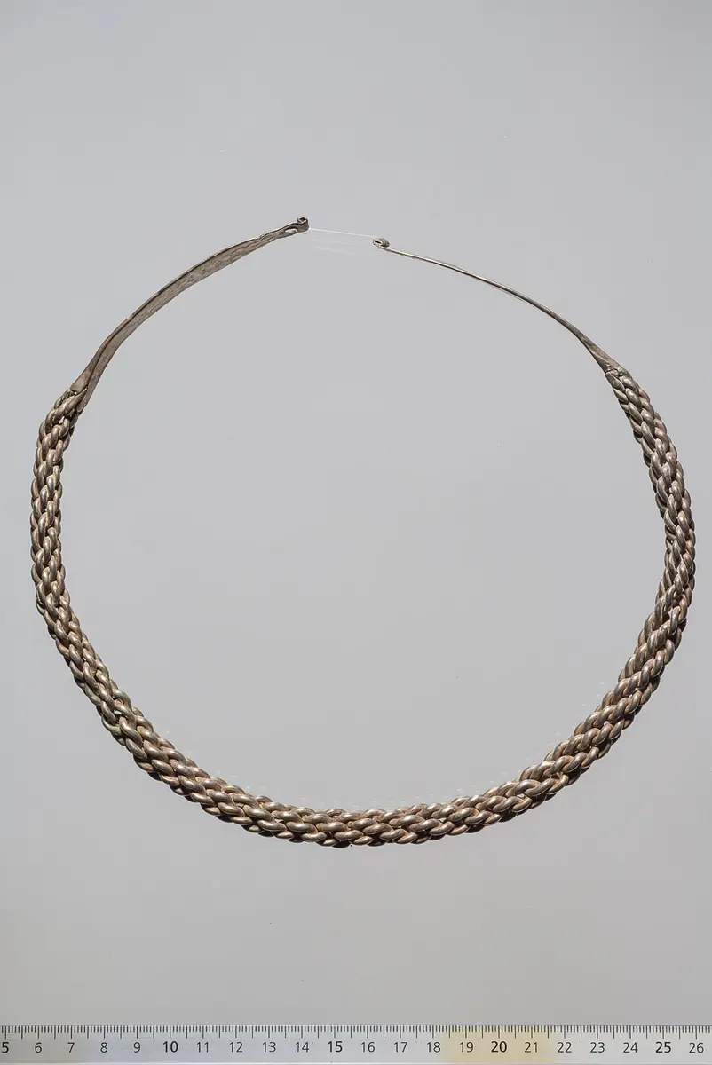 Halsring