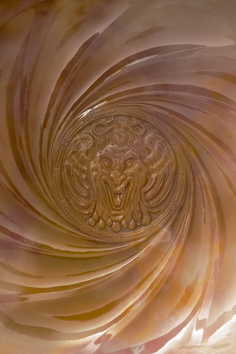 Zehnpässige Schale mit 