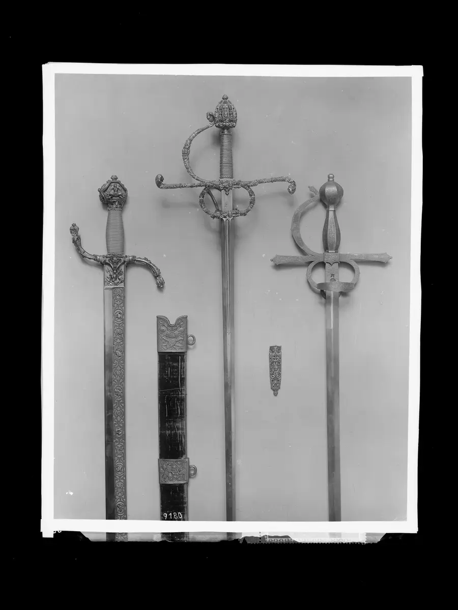 Rapier; Prunksäbel (Kordelatsch/Coltelaggio); Goldener Degen
