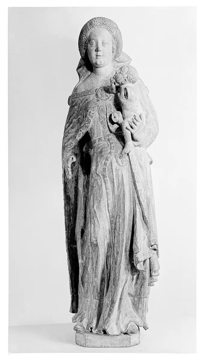 Stehende Madonna aus Holz, um 1380, Frontalansicht